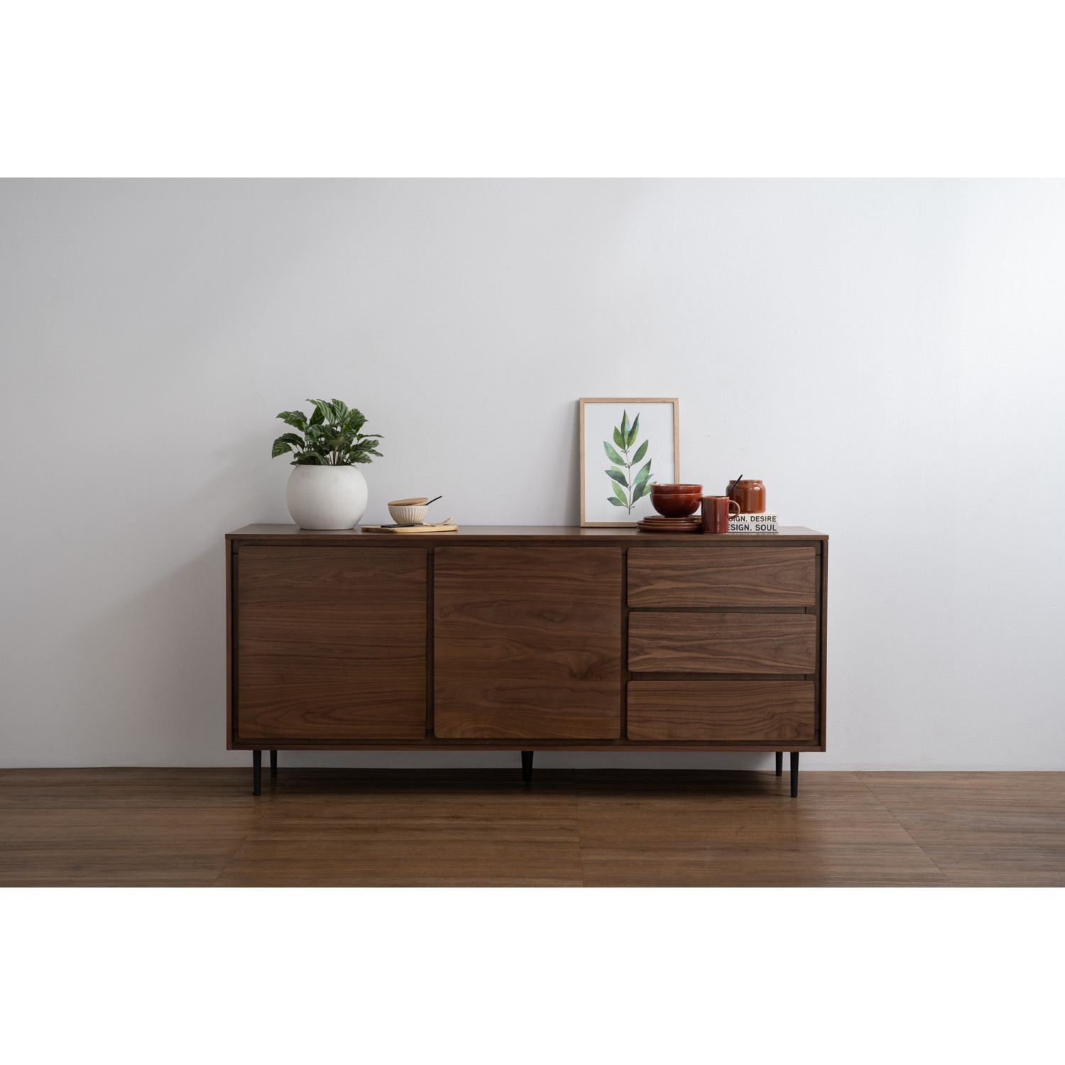 HUTTO 1.8M SIDEBOARD 802/113 (P2 BOARD) HUTTO 1.8M SIDEBOARD 802/113 (P2 BOARD)
