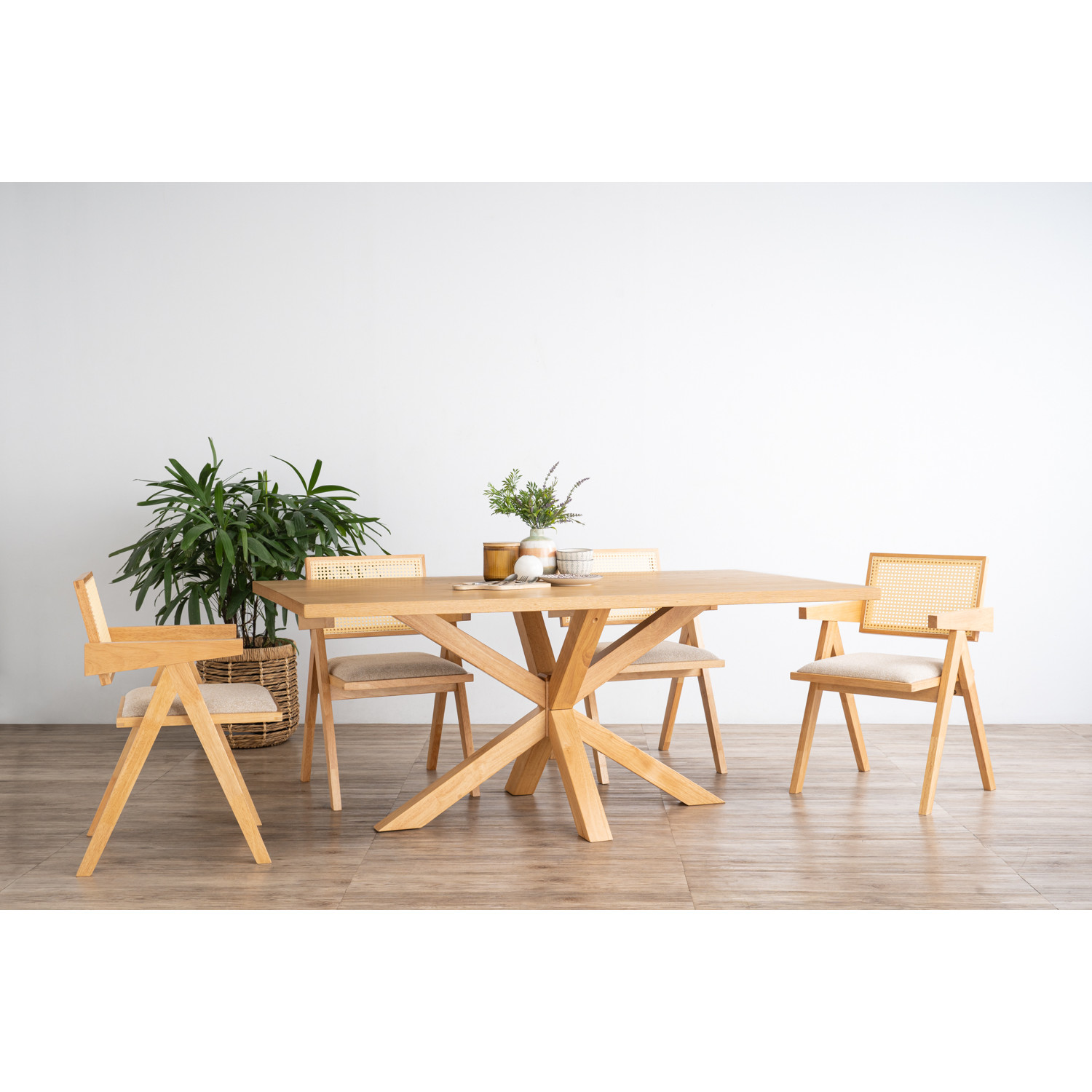 146140/241593 1+6 KARE DINING TABLE WITH KAIRI DINING CHAIR 146140/241593 1+6 KARE DINING TABLE WITH KAIRI DINING CHAIR