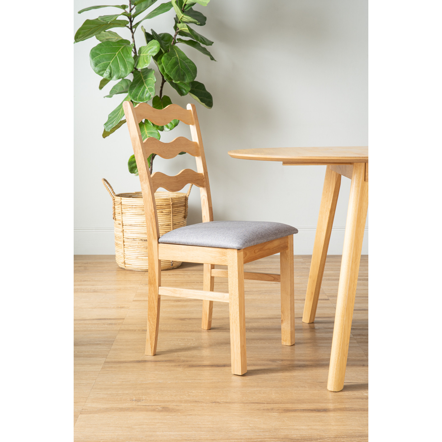 146133/241522 1+6 WERNER EXT DINING TABLE WITH WILLA DINING CHAIR 146133/241522 1+6 WERNER EXT DINING TABLE WITH WILLA DINING CHAIR