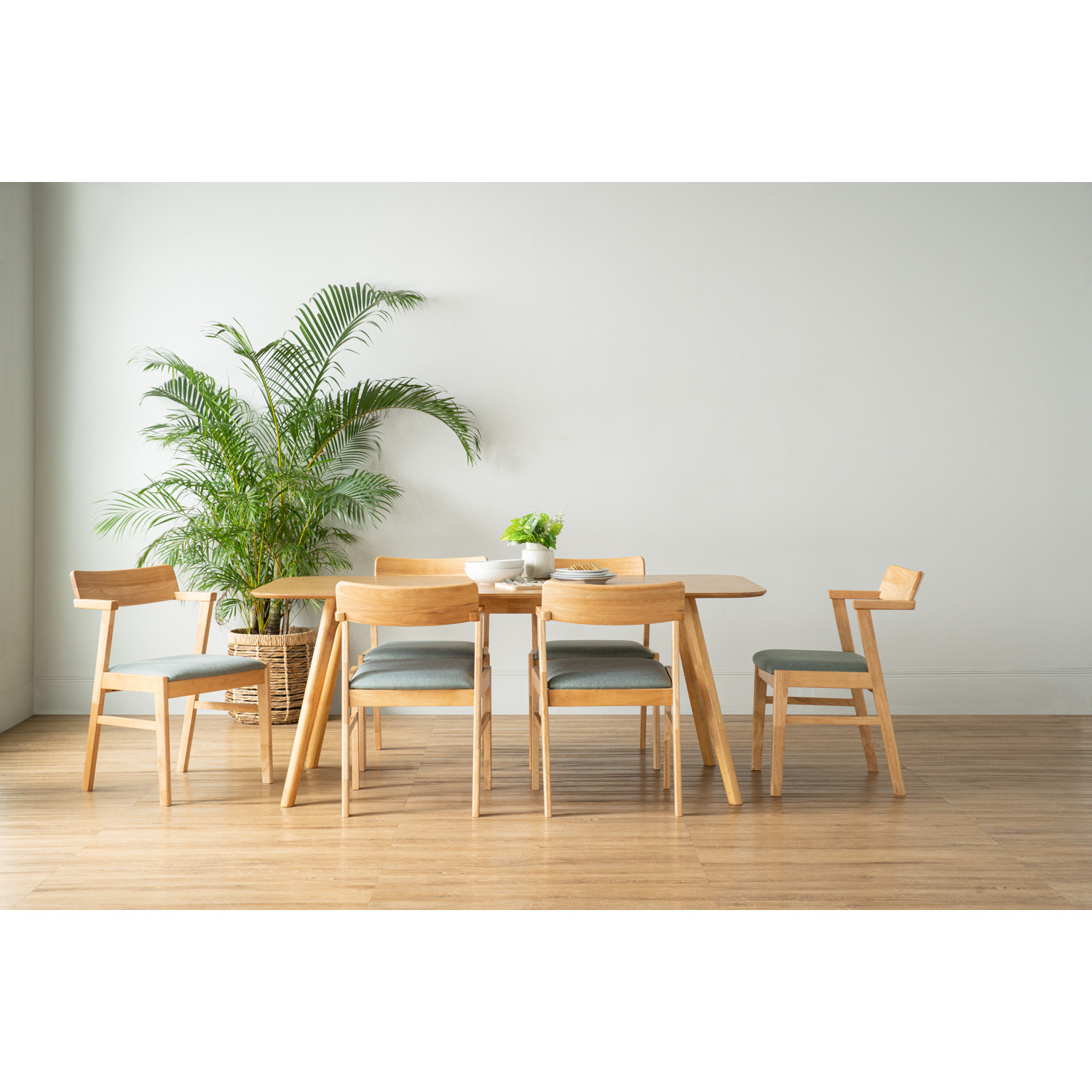 1469081/241520 1+6 RODEN DINING TABLE WITH ZELIG DINING CHAIR 1469081/241520 1+6 RODEN DINING TABLE WITH ZELIG DINING CHAIR