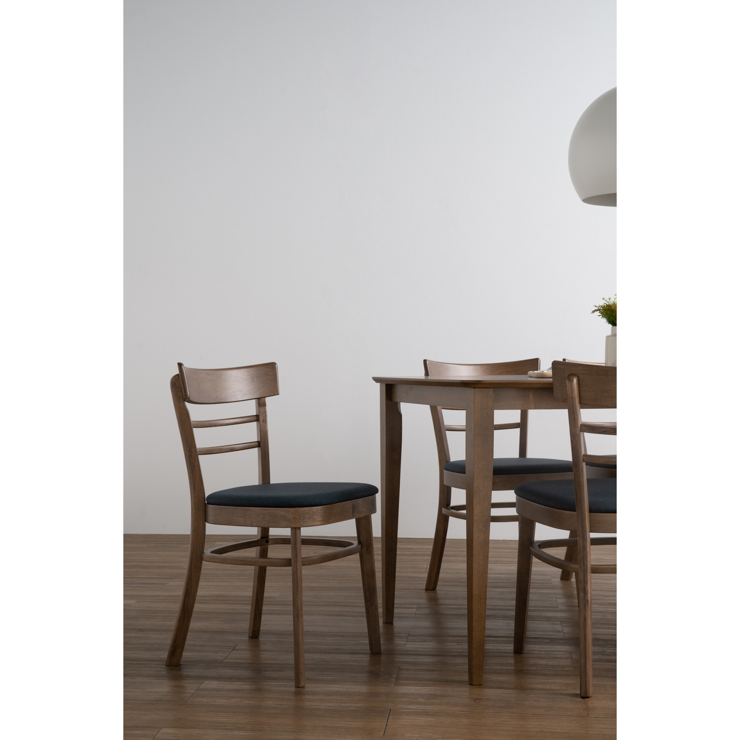 144043/241401 1+6 CHARMANT DINING TABLE WITH NAMID DINING CHAIR 144043/241401 1+6 CHARMANT DINING TABLE WITH NAMID DINING CHAIR