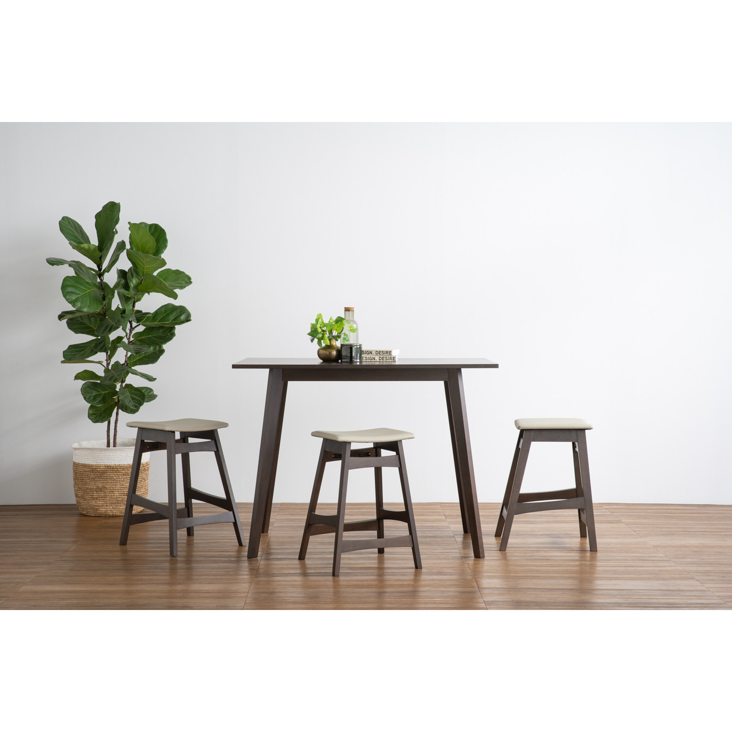 144082/241497 1+4 MOSES COUNTER TABLE WITH BERNARD COUNTER STOOL 144082/241497 1+4 MOSES COUNTER TABLE WITH BERNARD COUNTER STOOL