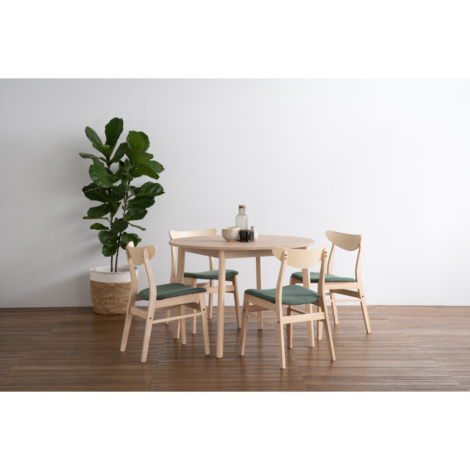 143037/241509 1+4 STARK ROUND DINING TABLE WITH MACY DINING CHAIR 143037/241509 1+4 STARK ROUND DINING TABLE WITH MACY DINING CHAIR