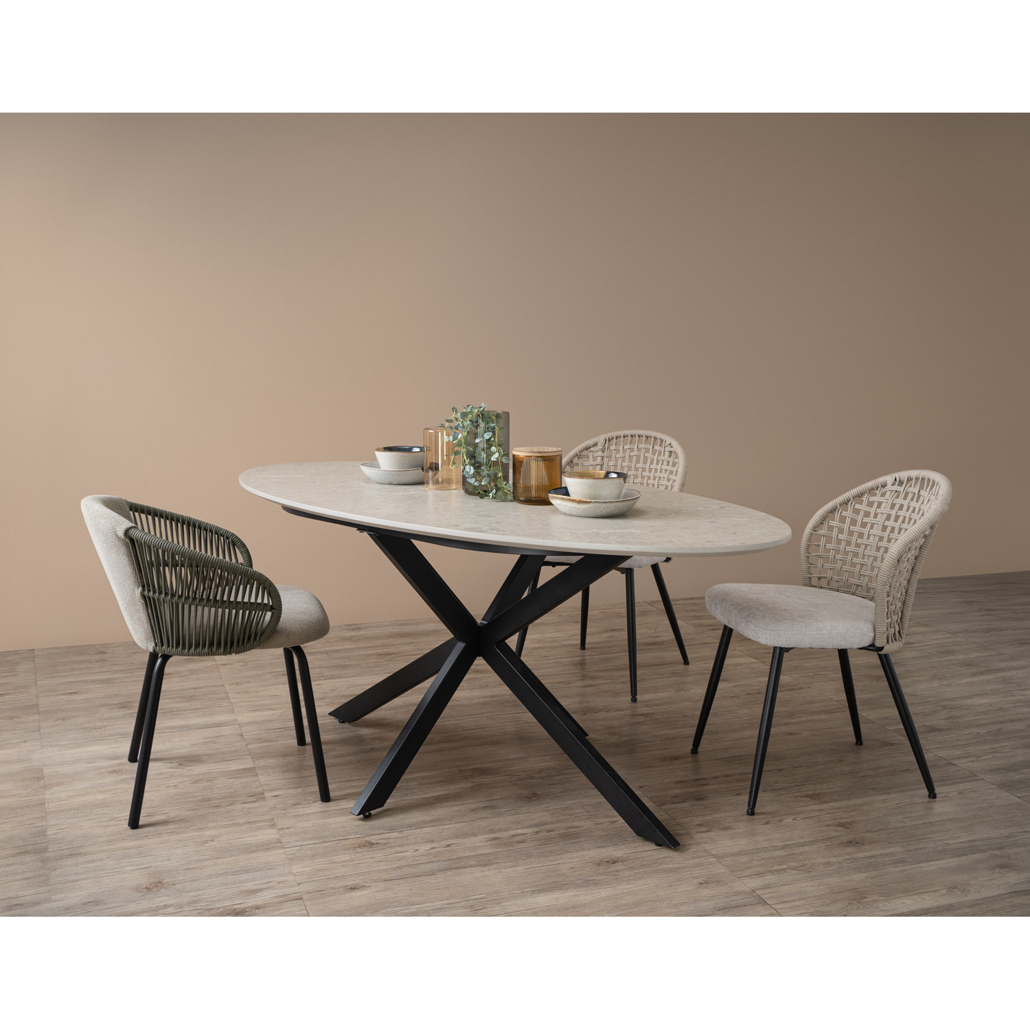 146150/241635 1+4 KARO DINING TABLE WITH ATLAS DINING CHAIR 146150/241635 1+4 KARO DINING TABLE WITH ATLAS DINING CHAIR