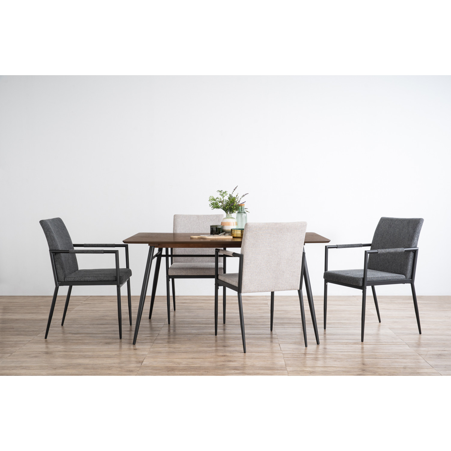 146054/241596 1+4 ARCHIE DINING TABLE WITH FERMA DINING CHAIR 146054/241596 1+4 ARCHIE DINING TABLE WITH FERMA DINING CHAIR