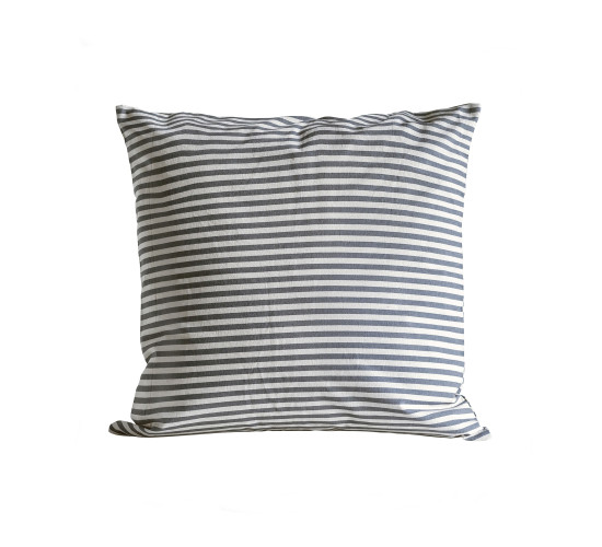 600X600 SQUARE CUSHION IN GREY COLOUR (#)